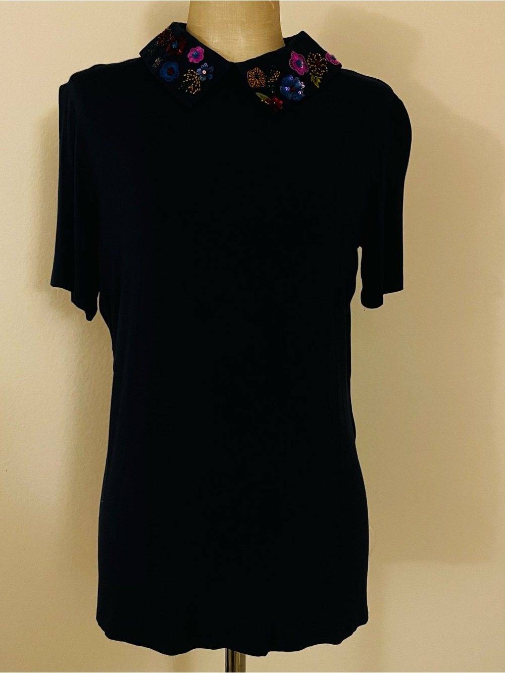 Weekend Max Mara Black Short-Sleeve Top with Beaded Floral Collar